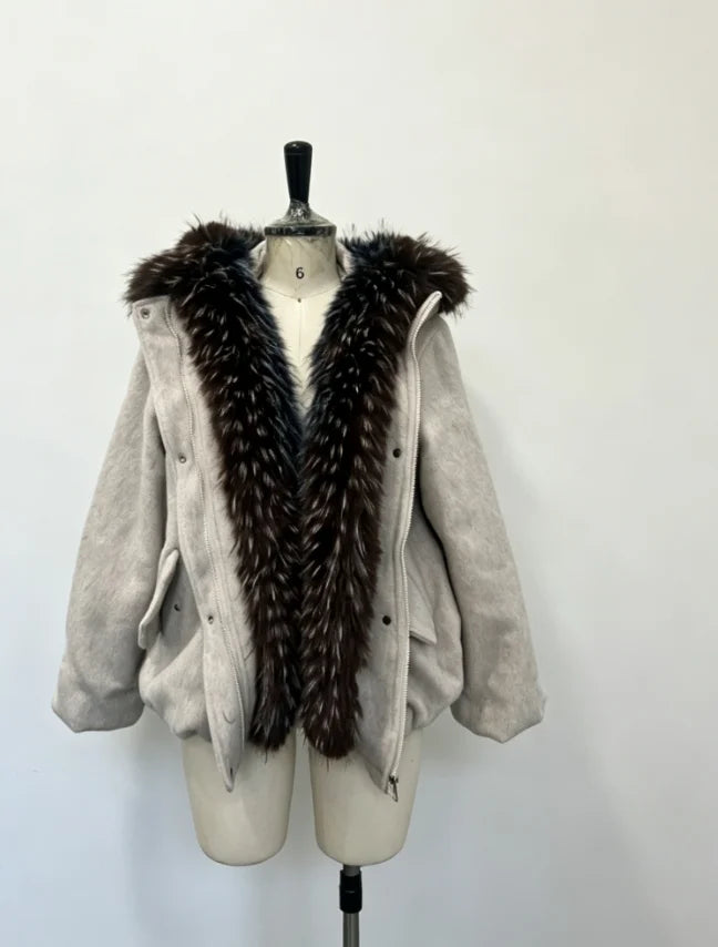 Veste courte femme coupe ample grise avec col et doublure d'aspect fourrure