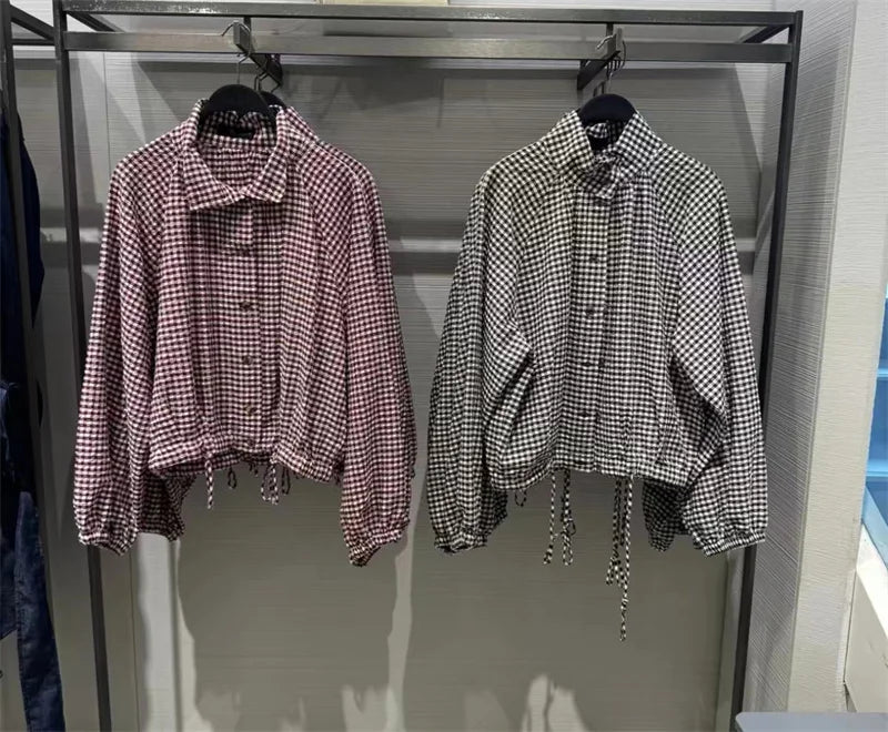 Camicetta da donna a quadri vichy con collo alto, maniche lunghe a palloncino e vita regolabile