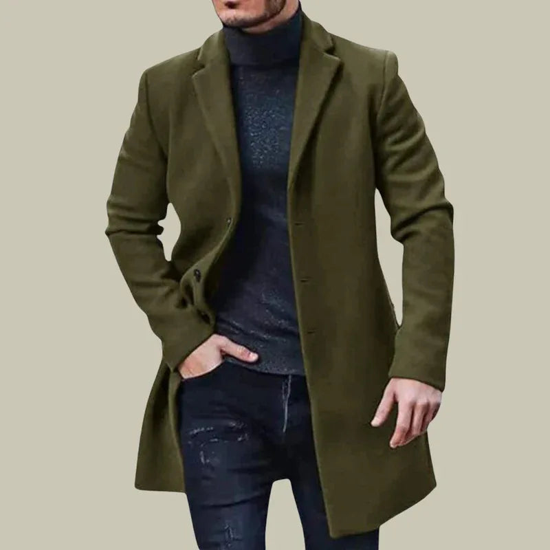 Cappotto lungo da uomo tinta unita con colletto a revers dentellati e monopetto per l'inverno