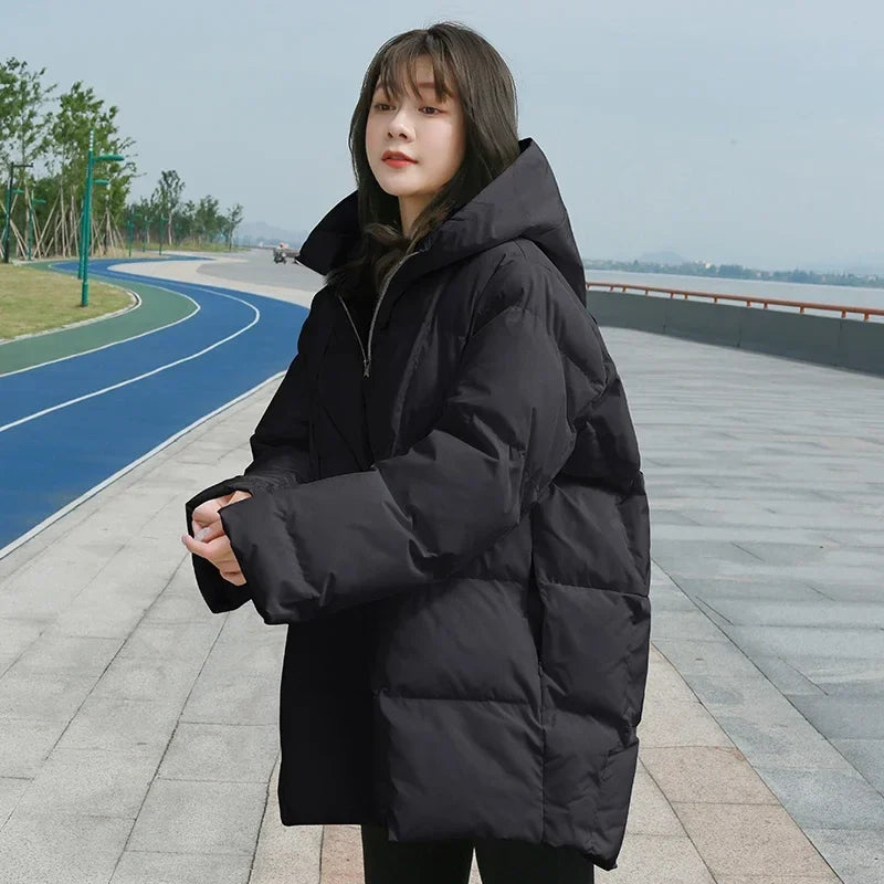 Piumino corto trapuntato oversize bianco da donna con cappuccio