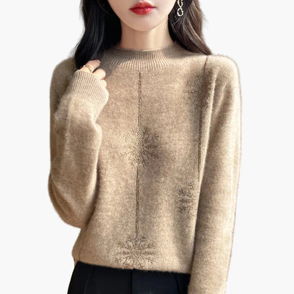 Maglione donna elegante collo alto stile casual chic per autunno e inverno
