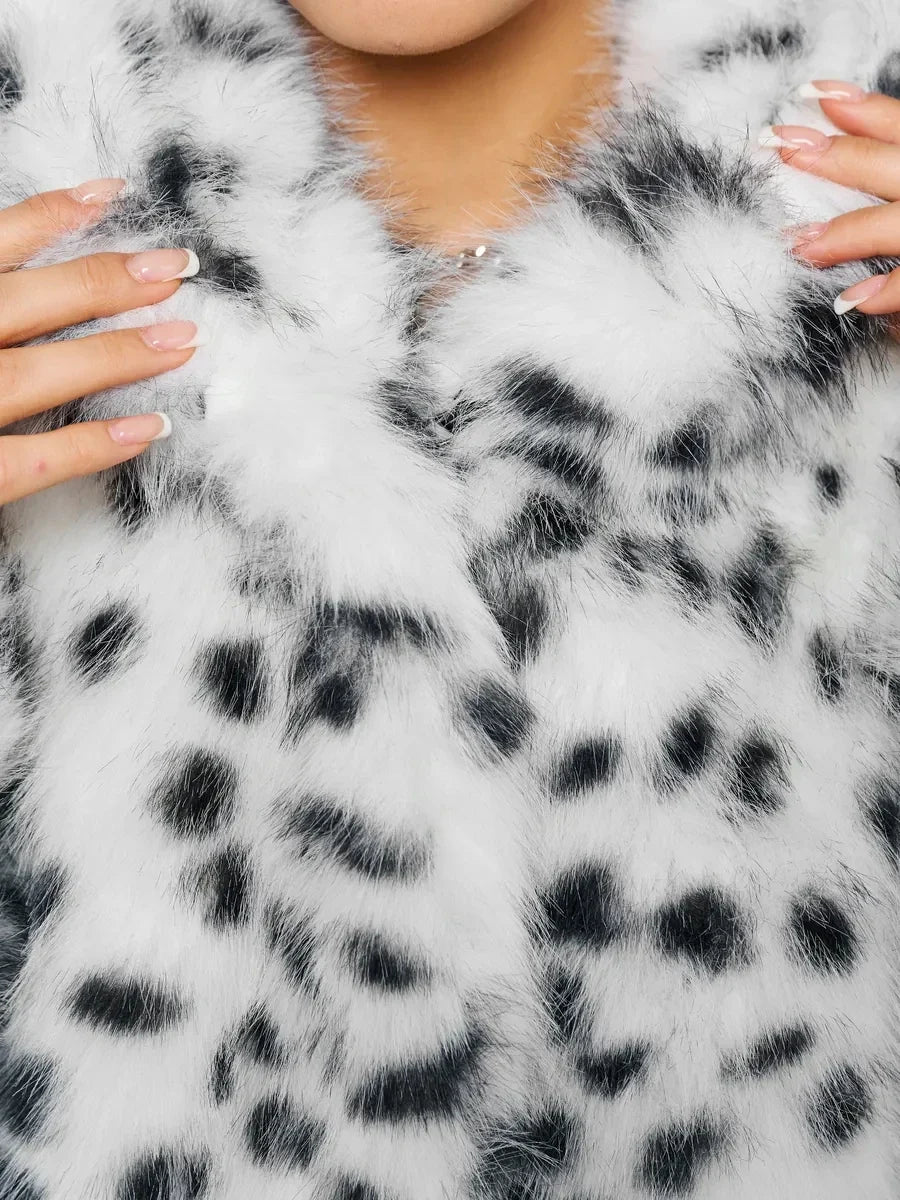 Manteau à capuche motif léopard noir et blanc en fausse fourrure pour femme