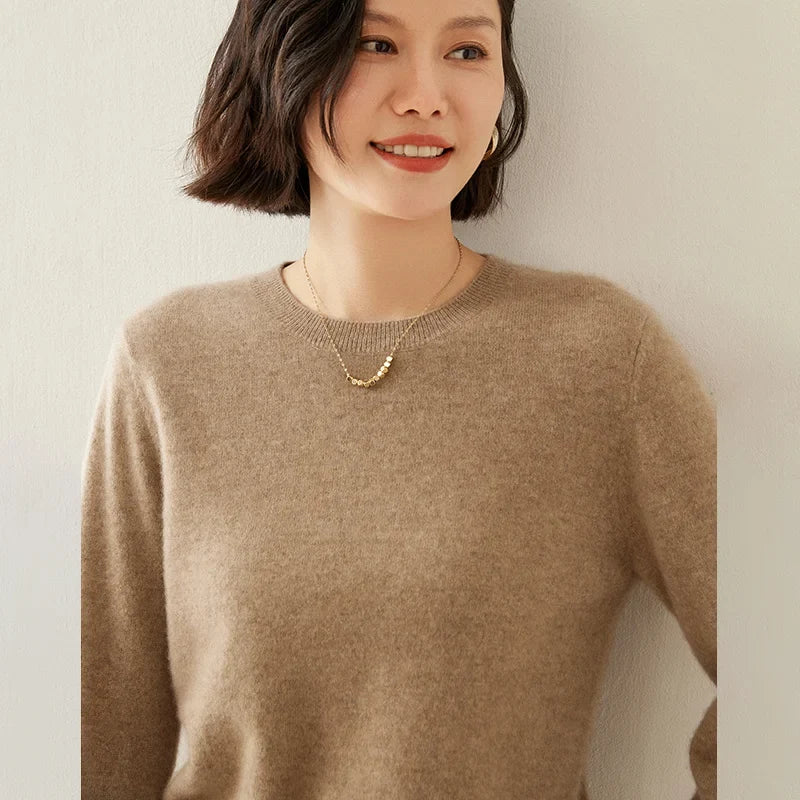 Maglione da donna in maglia morbida a girocollo e maniche lunghe