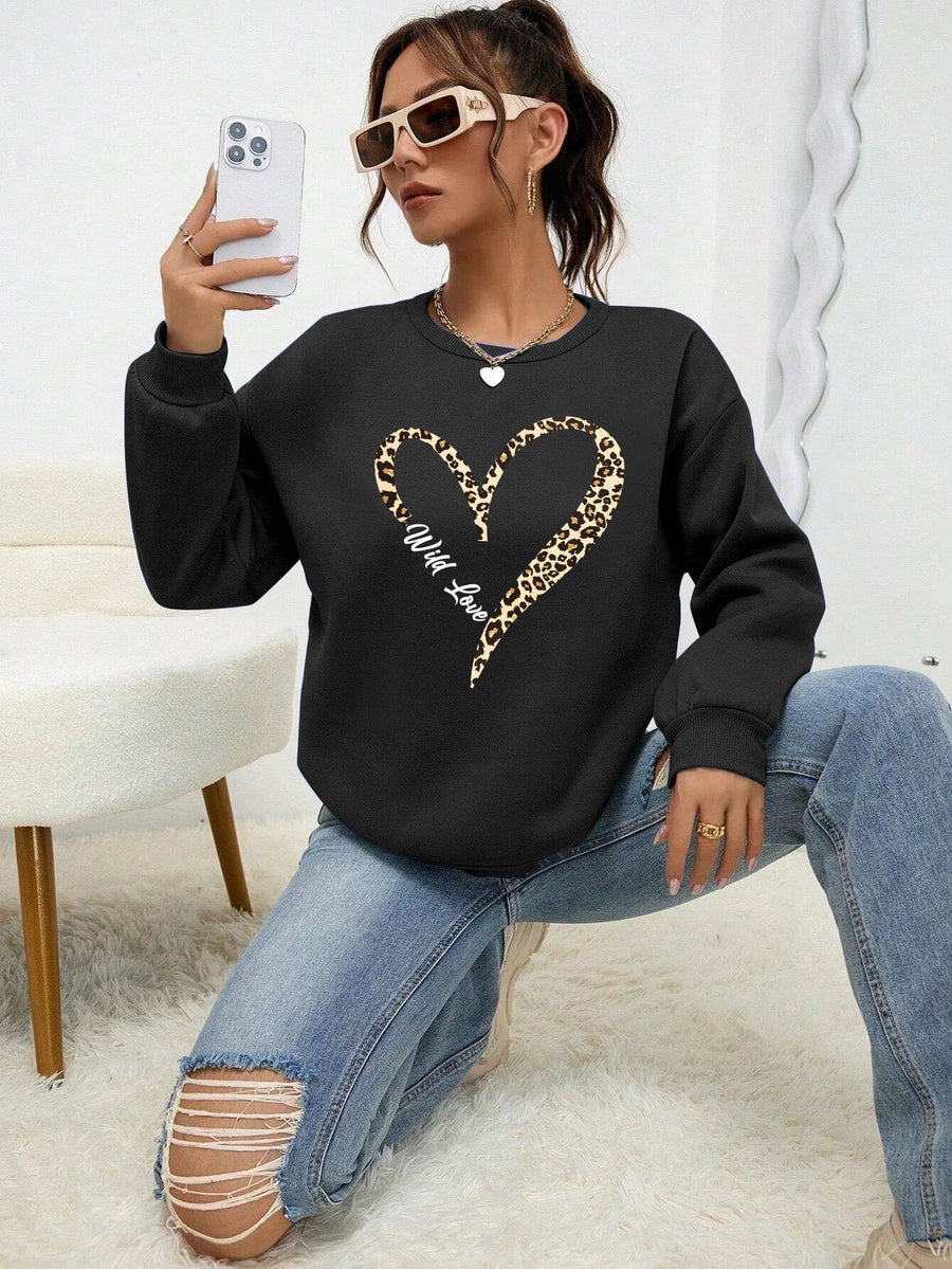 Women's Leopard Heart Crew-Neck Sweatshirt with Long Sleeves