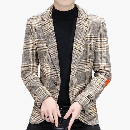 Elegant herrblazer i rutig modern stil för affärer och utekvällar