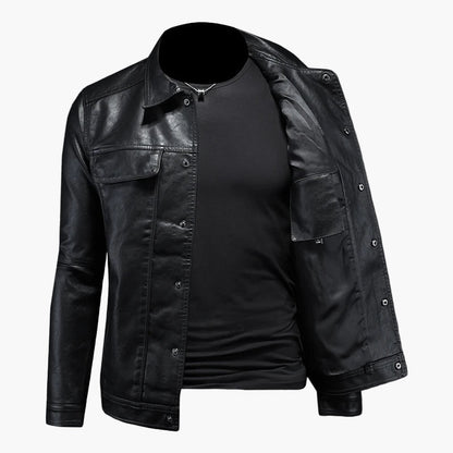 Herrjacka i motorcykelstil med modern skärning för en urban och elegant look