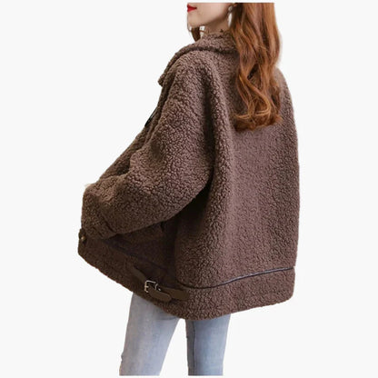 Oversized damejakke i trendy, avslappet høst-vinterstil