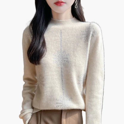 Maglione donna elegante collo alto stile casual chic per autunno e inverno