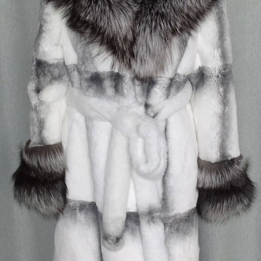 Manteau à capuche en fausse fourrure bicolore style luxe pour femme