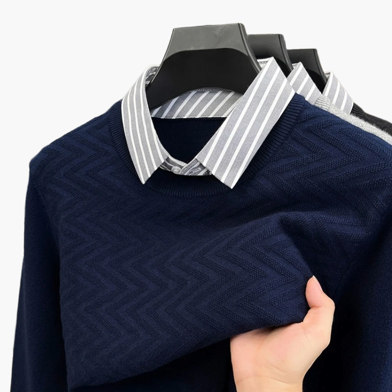Herrestrik med skjortekrave og lag-på-lag-effekt, casual chic stil, ideel til kontor og hverdag