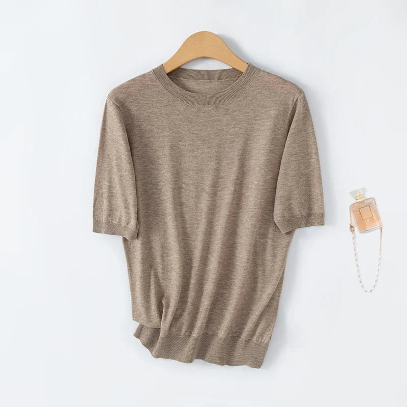 T-shirt casual da donna in maglia a maniche corte con collo rotondo e tinta unita