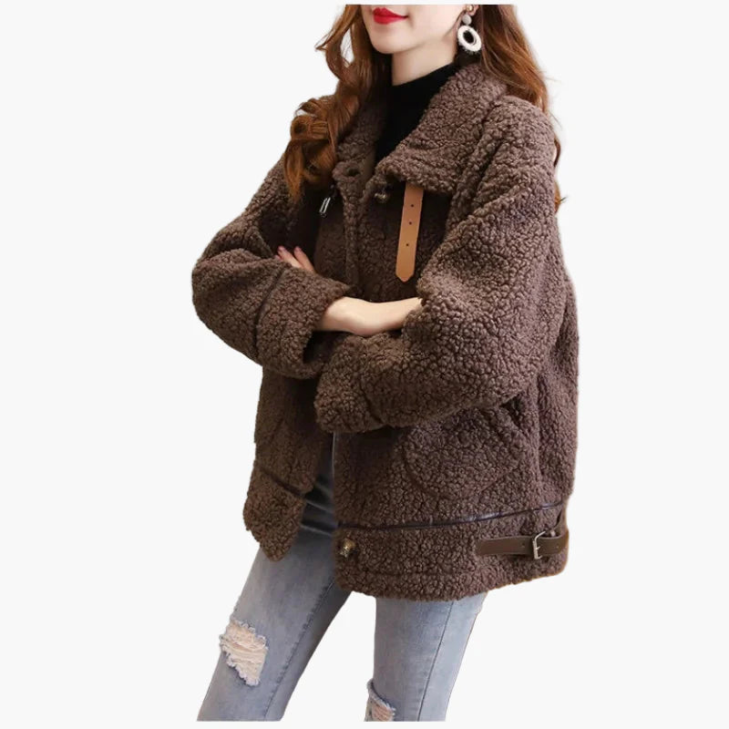 Oversized damejakke i trendy, avslappet høst-vinterstil