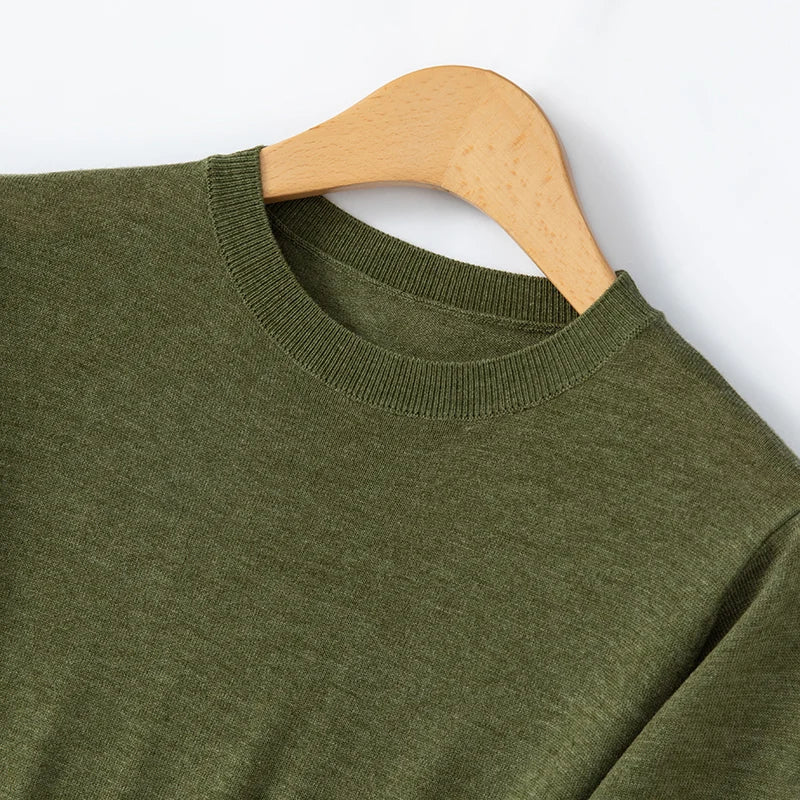 T-shirt casual da donna in maglia a maniche corte con collo rotondo e tinta unita