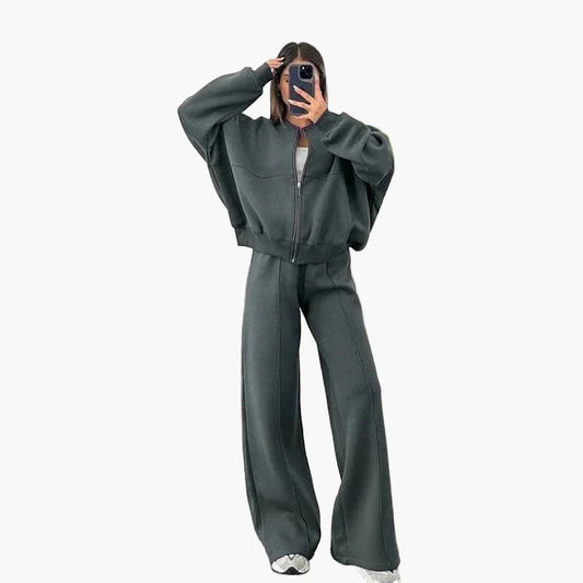 Women's Casual Tracksuit Set - Modern Style and Everyday Comfort