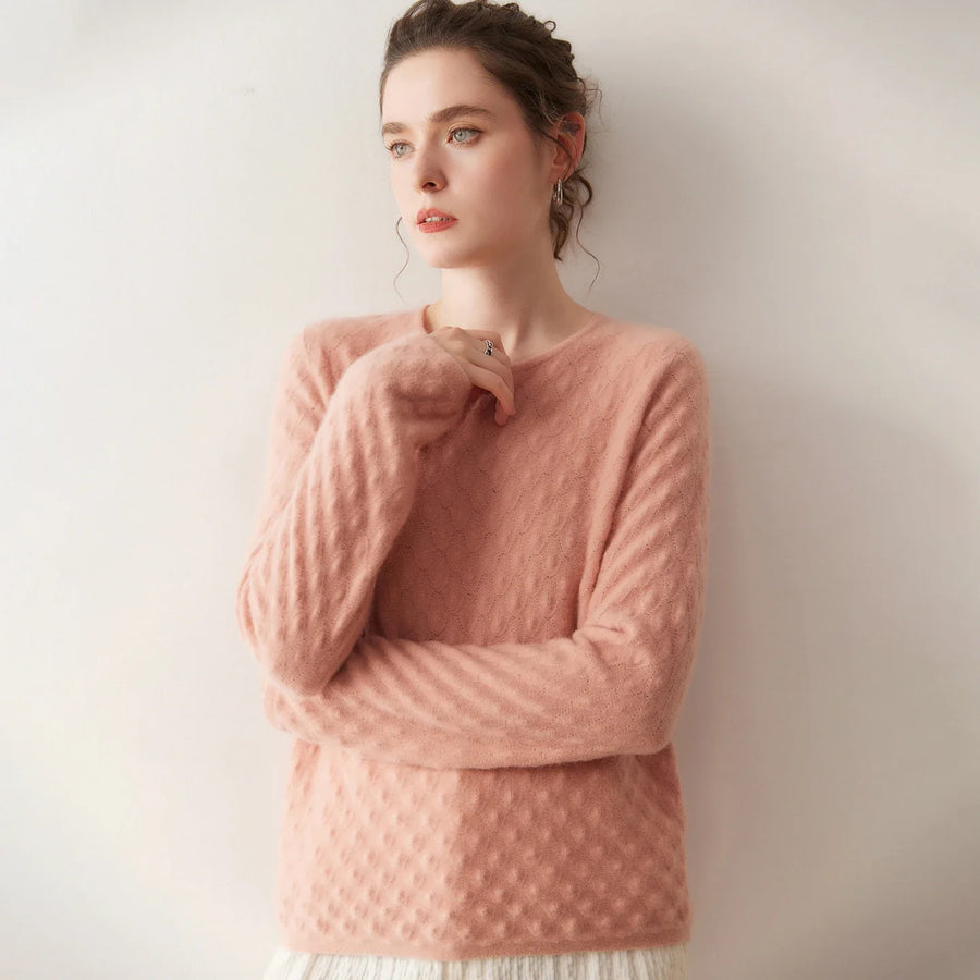 Maglione da donna con collo rotondo e delicato motivo testurizzato - Maniche lunghe, vestibilità rilassata