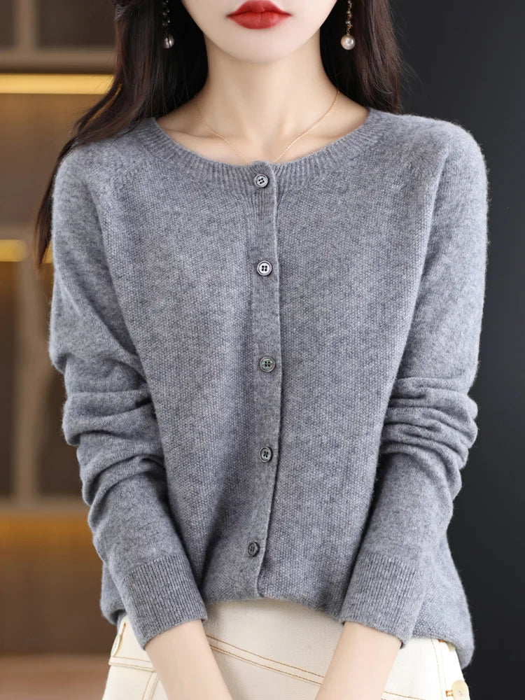 Weicher Damen-Cardigan mit Rundhalsausschnitt, Knöpfen und langen Ärmeln, Grau