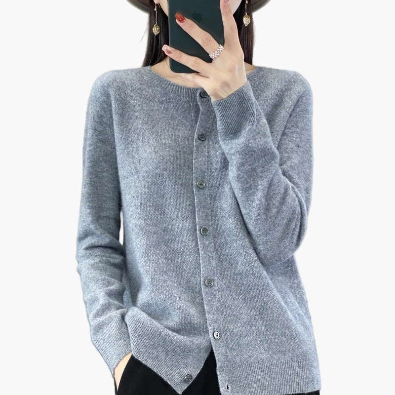 Cardigan élégant femme style décontracté parfait pour l'automne et l'hiver
