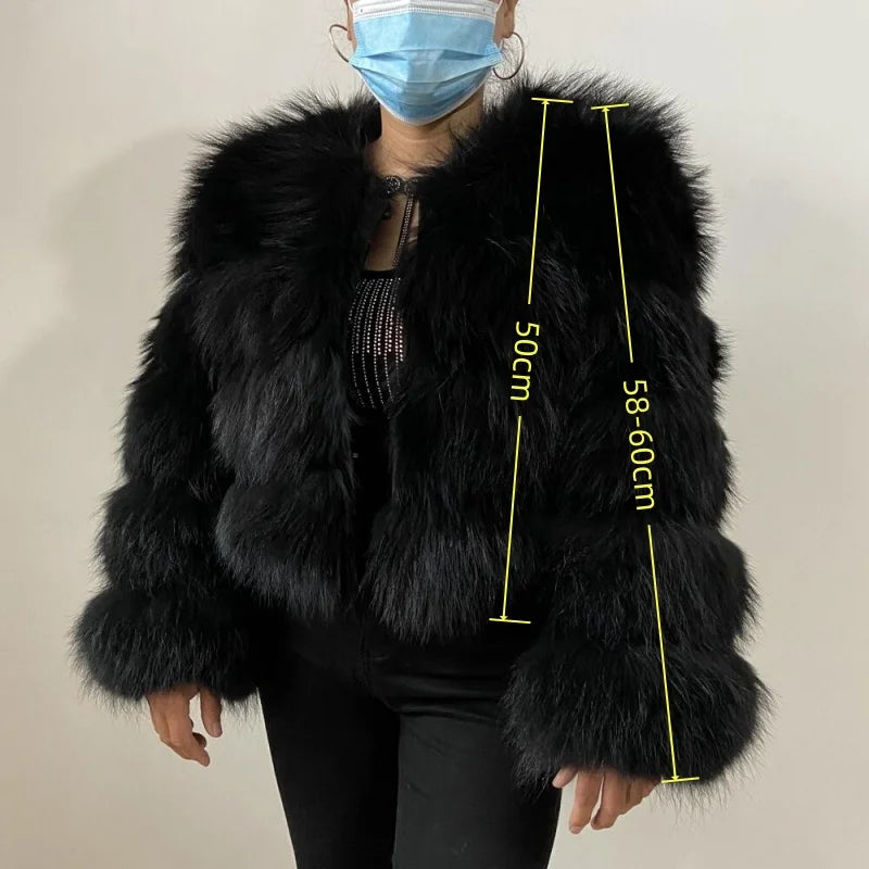 Kurze Damenjacke aus strukturiertem Kunstpelz, weit geschnitten, in verschiedenen Farben