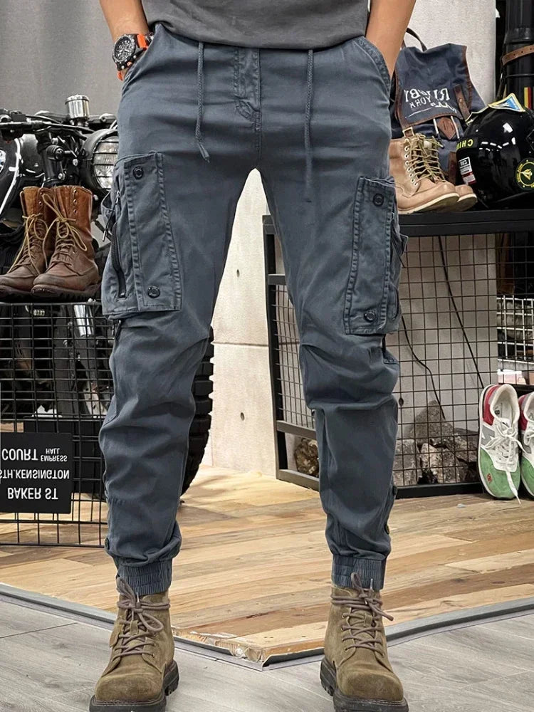 Allan – Slim Cargo-Hose mit vielen Taschen für Herren