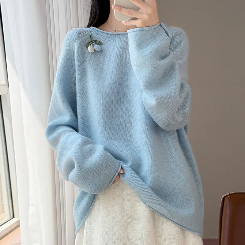 Oversized pullover til kvinder med lange ærmer og broderet mønster - fås i flere farver
