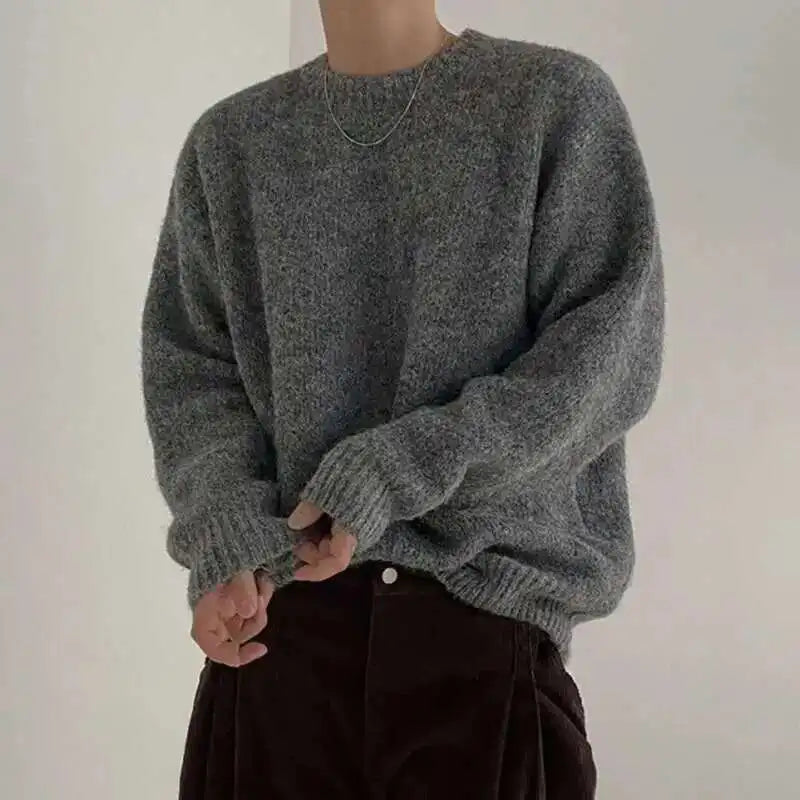 Jersey de hombre de punto gris jaspeado con cuello redondo