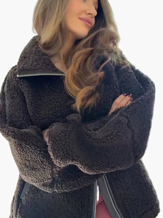 Chaqueta estilo peluche para mujer – Look a la moda y confort óptimo para el invierno