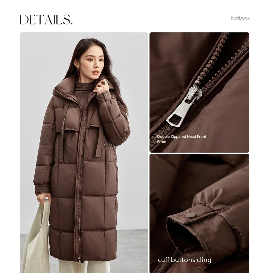 Piumino lungo trapuntato da donna con cappuccio e collo alto