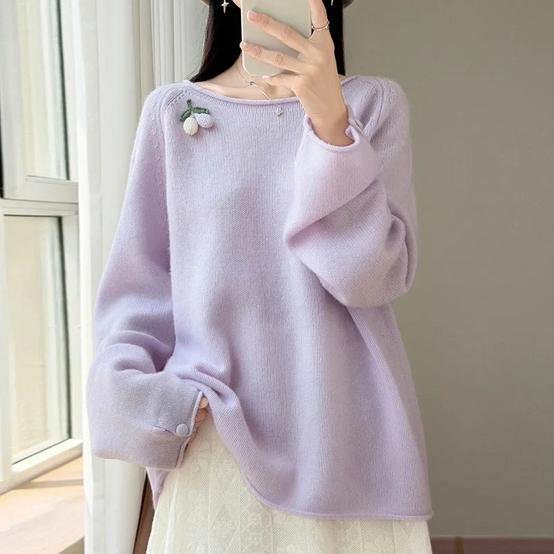 Oversized pullover til kvinder med lange ærmer og broderet mønster - fås i flere farver