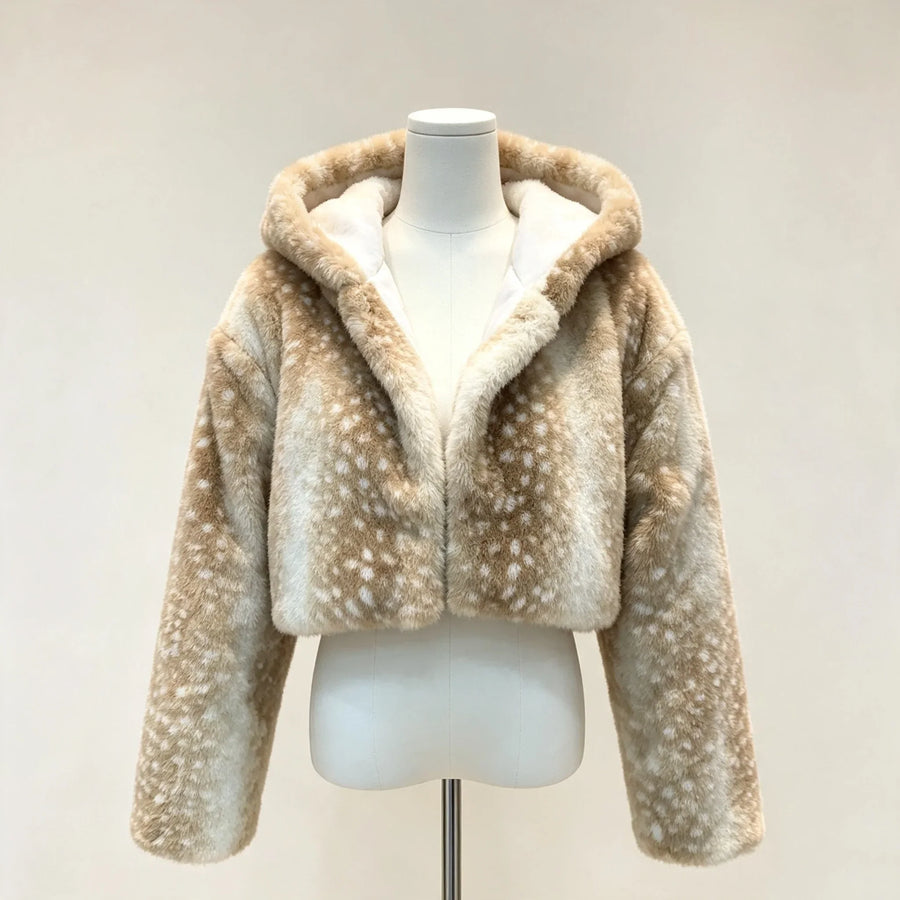 Kort damjacka med huva i mjukt material med beige mockaimitationstryck