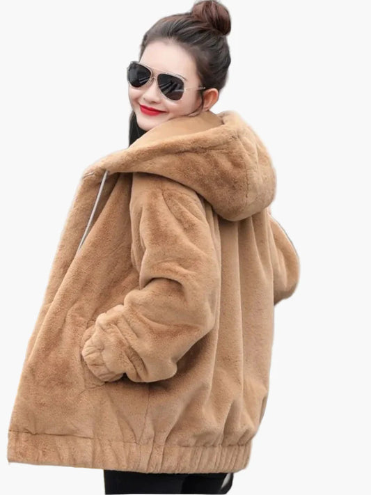 Veste doudou femme coupe ample avec capuche tendance hiver