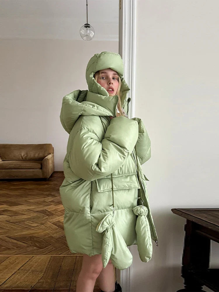 Kort oversized dunjakke til kvinder med hætte og integrerede vanter
