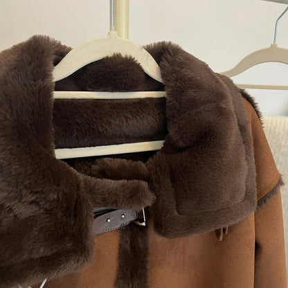 Chaqueta de mujer estilo aviador de moda para un look urbano casual