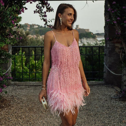 Robe cocktail femme style années 20 à franges et plumes – Idéale pour soirée élégante ou fête tendance