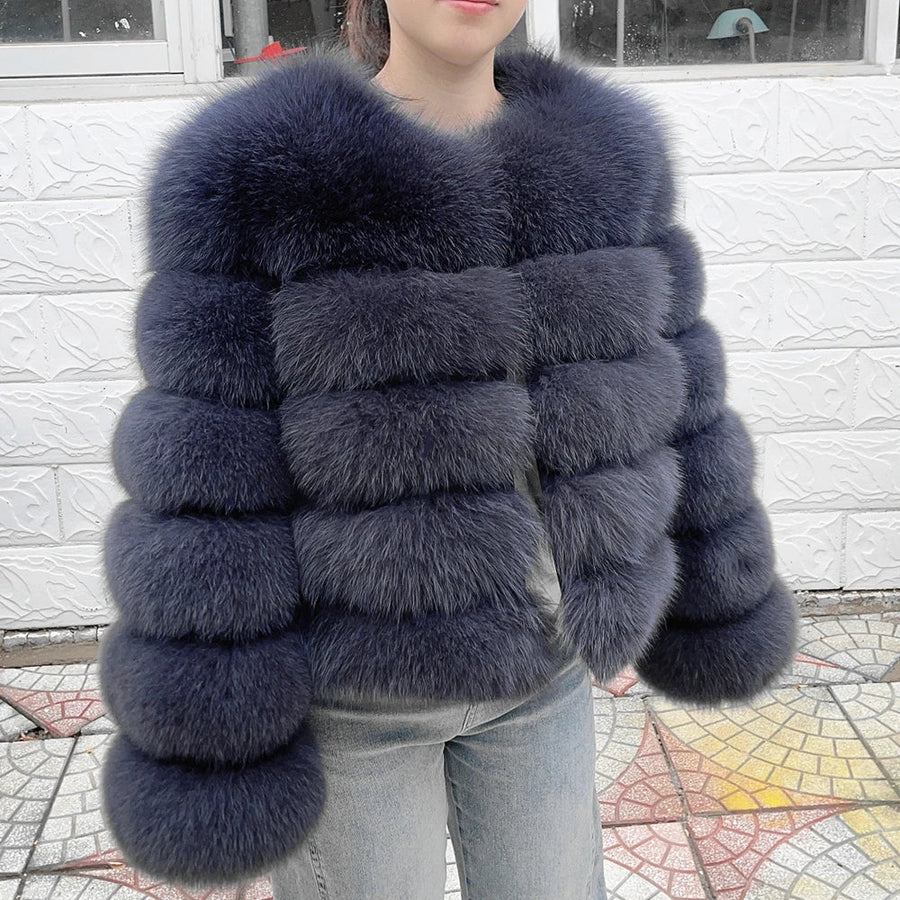Chaqueta corta de mujer de piel sintética con bandas horizontales, cuello redondo, gris claro