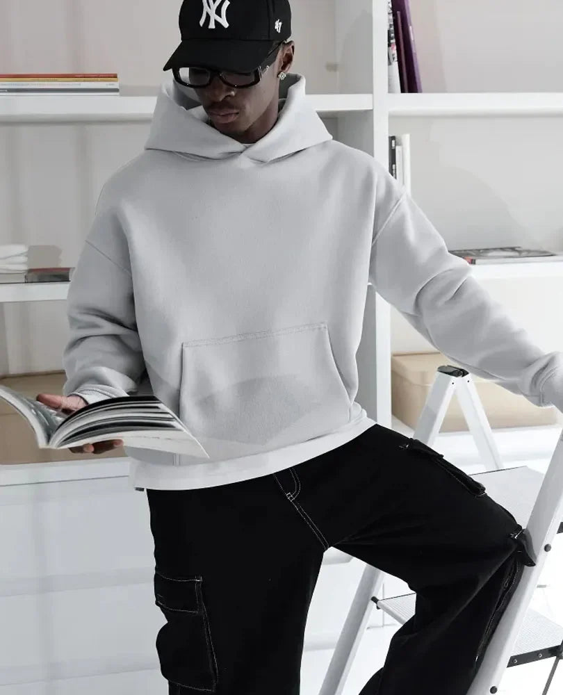 Men's oversized hoodie with kangaroo pocket in red