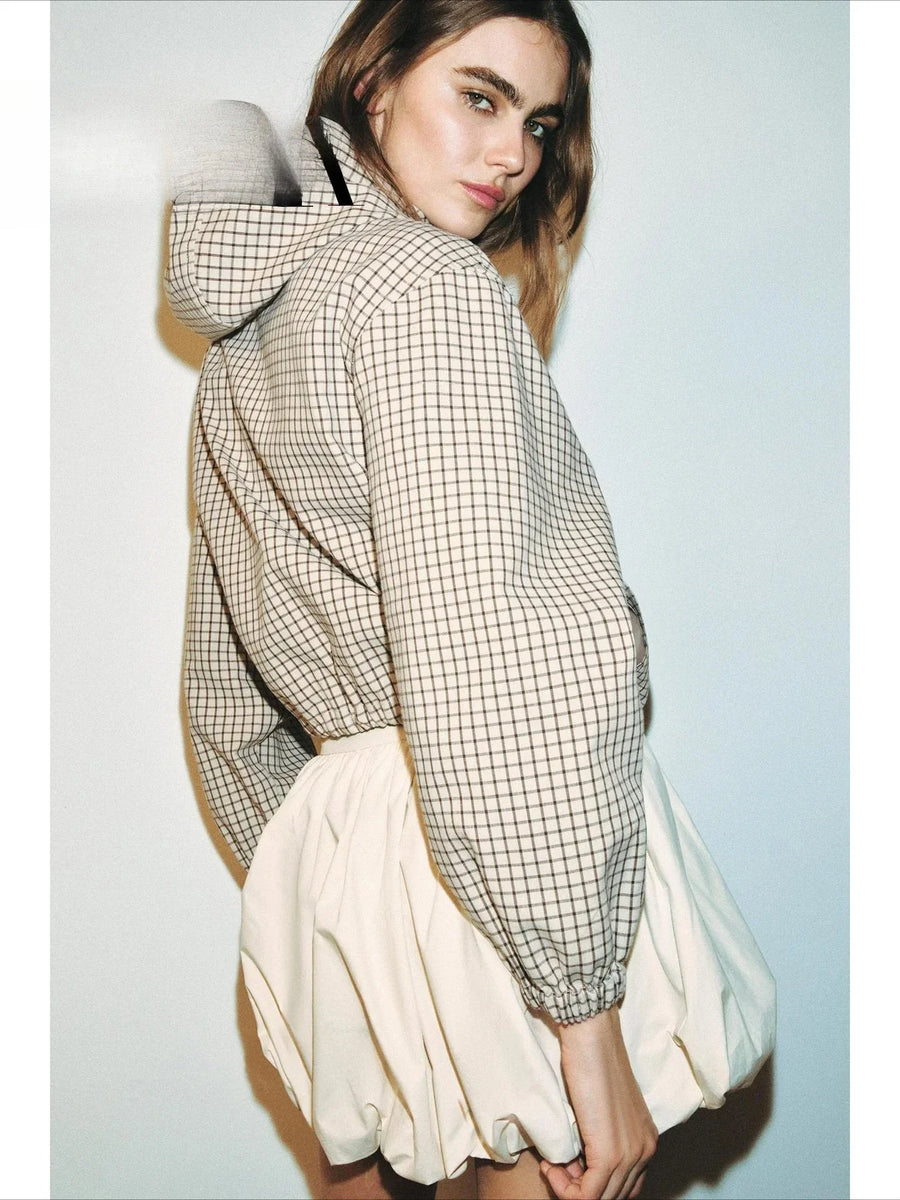 Veste légère à carreaux beige avec capuche et cordon de serrage femme