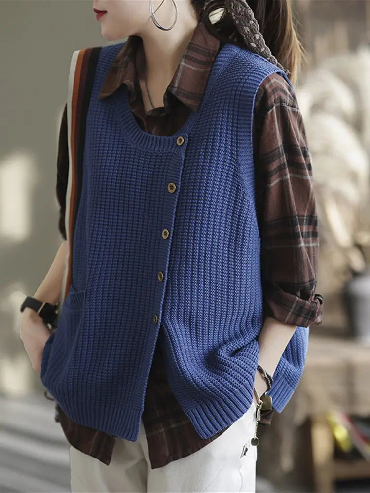 Gilet da donna senza maniche in maglia con bottoni e tasche