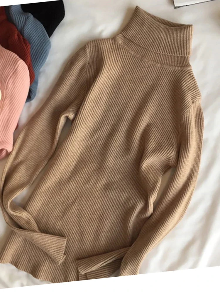 Damen-Rollkragenpullover aus Rippstrick mit langen Ärmeln, einfarbig
