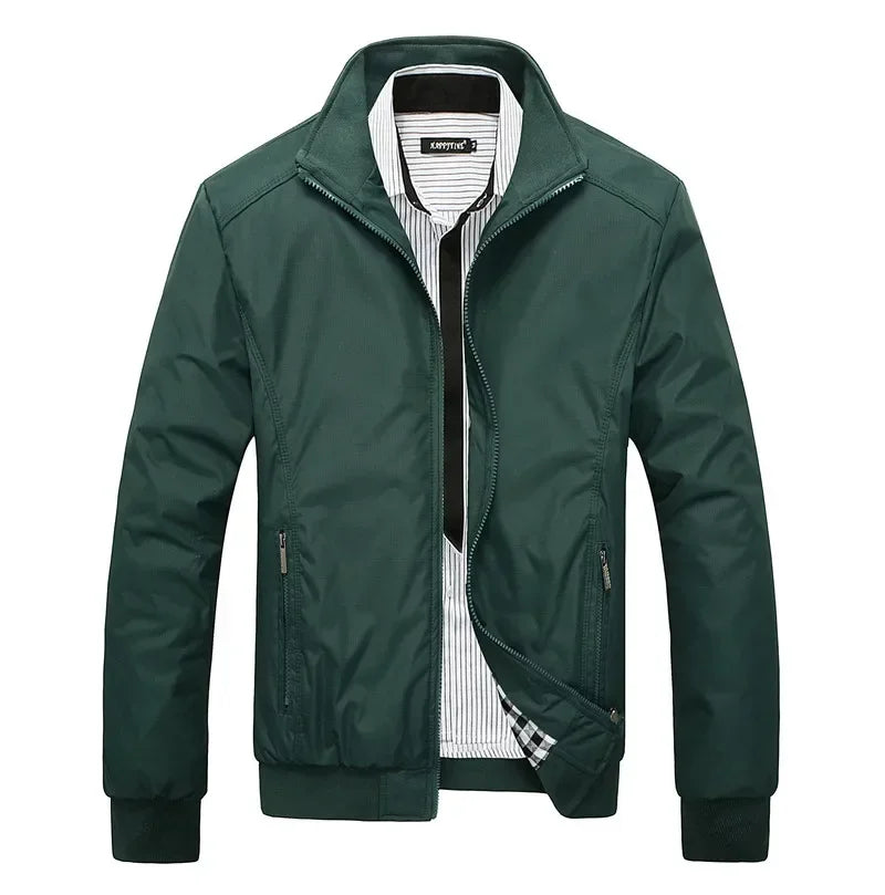 Einfarbige Herrenjacke mit Reißverschluss, Stehkragen und Seitentaschen