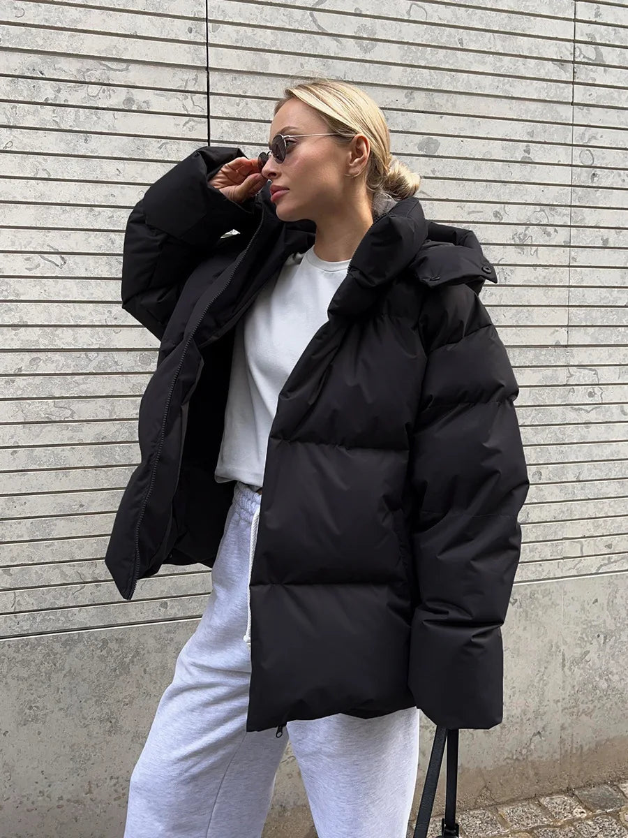 Kurze gesteppte Damen-Daunenjacke mit Kapuze, einfarbig