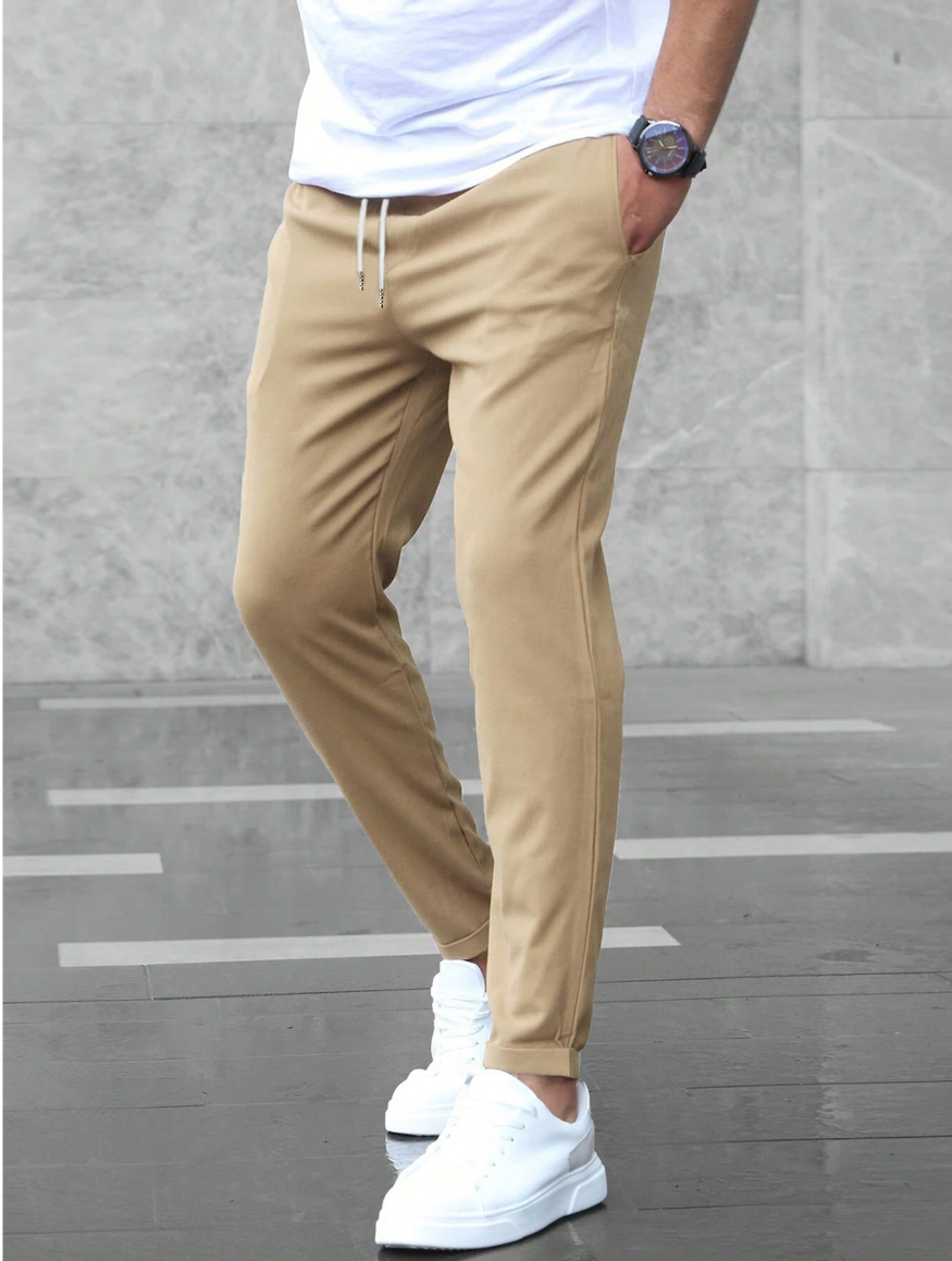 Pantalon jogger homme style urbain décontracté, coupe moderne, idéal pour le quotidien et les loisirs