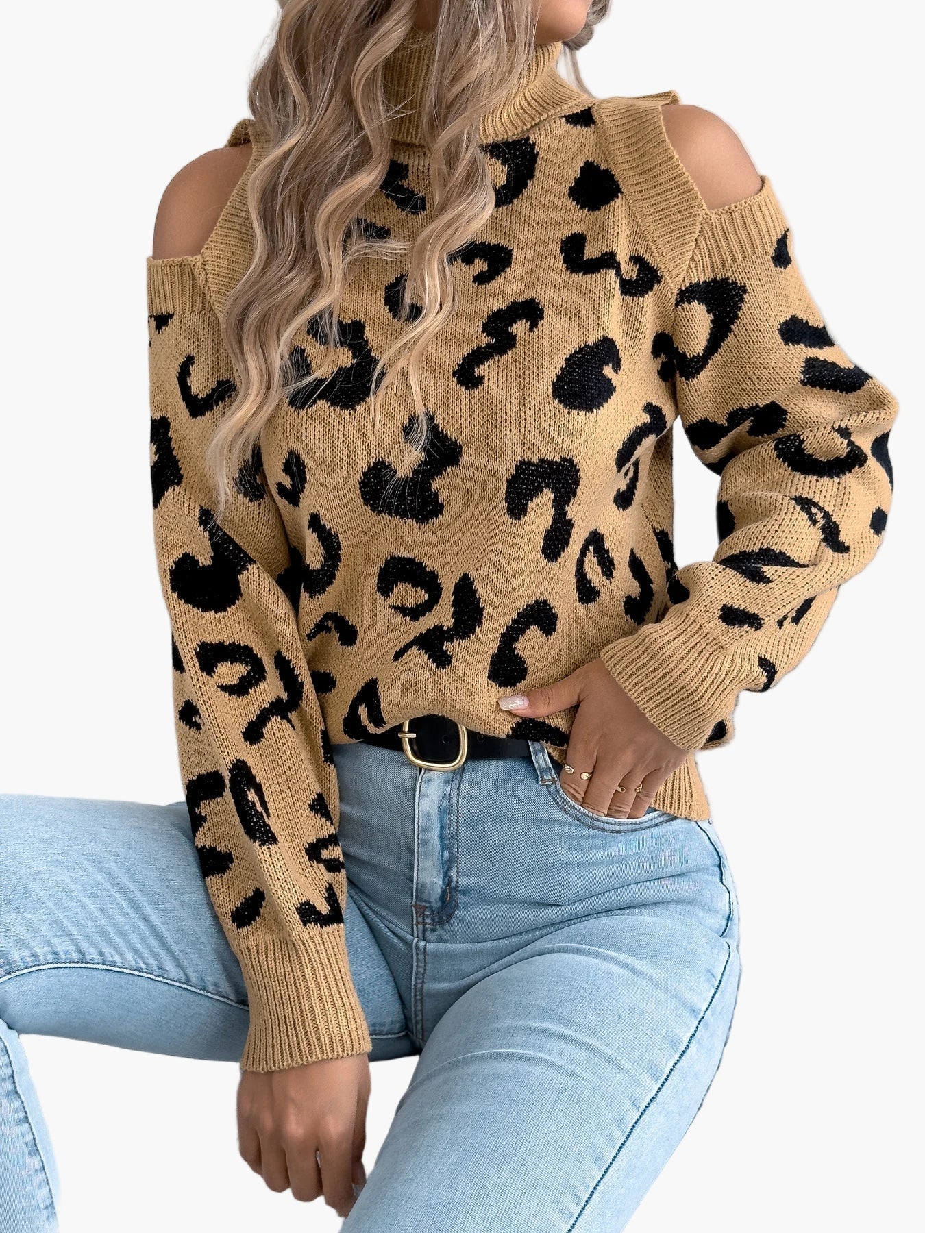 Jersey de mujer a la moda con hombros descubiertos y estampado de leopardo estilo urbano
