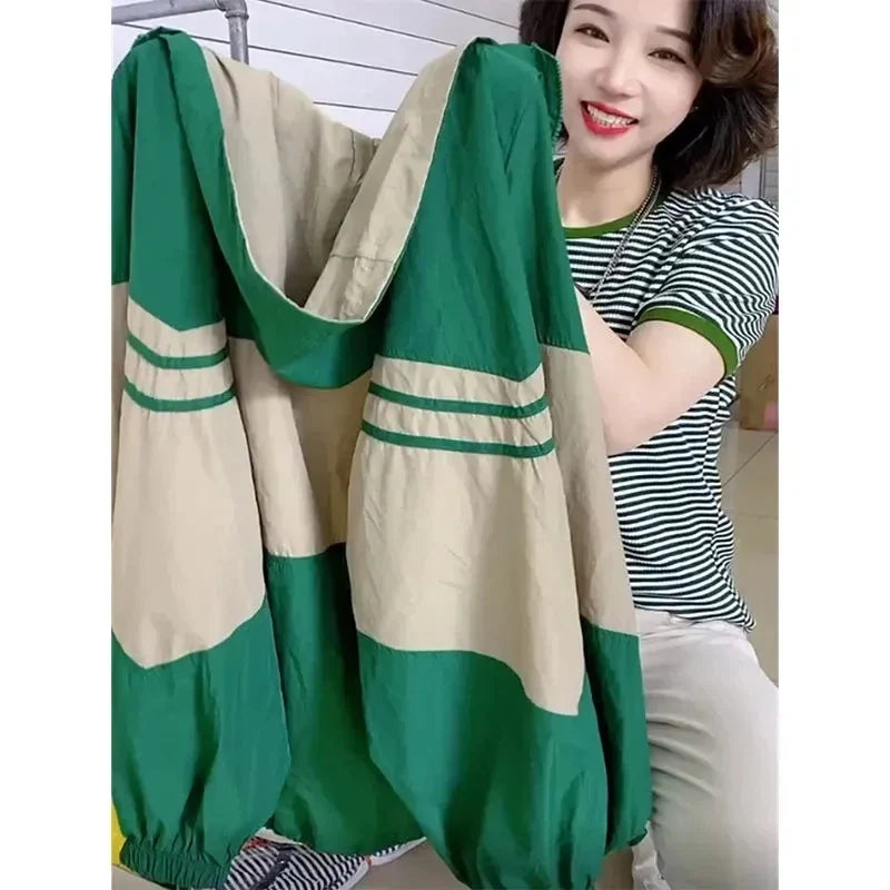 Giacca bicolore casual da donna con cappuccio, stile sportivo, verde e beige