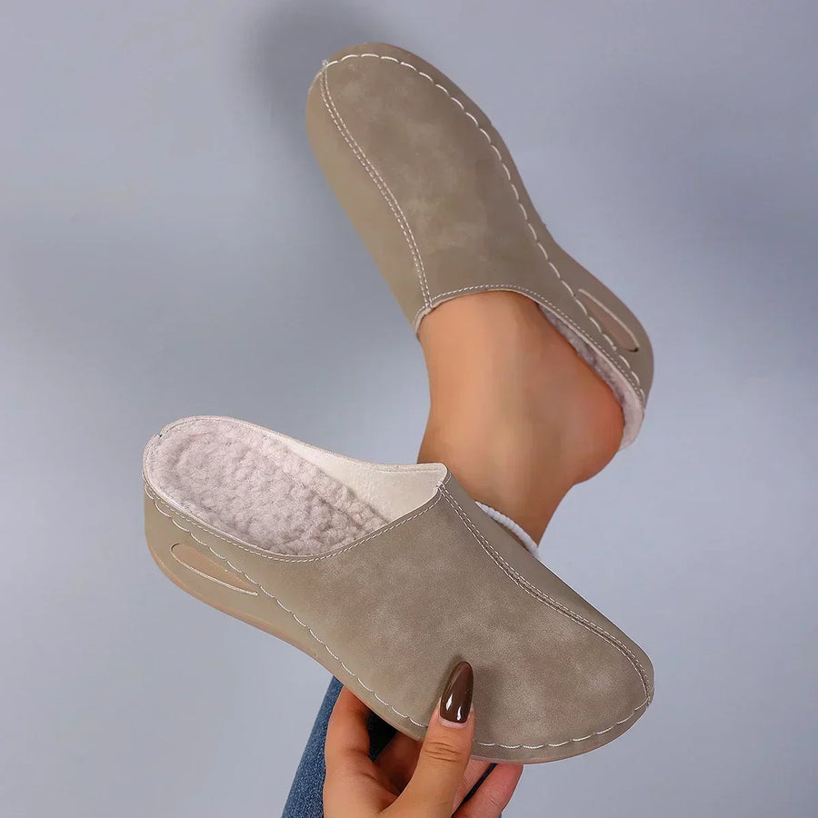 Women's Soft Fleece-Lined Slippers, Comfortable with Flexible Sole and Stitching Details