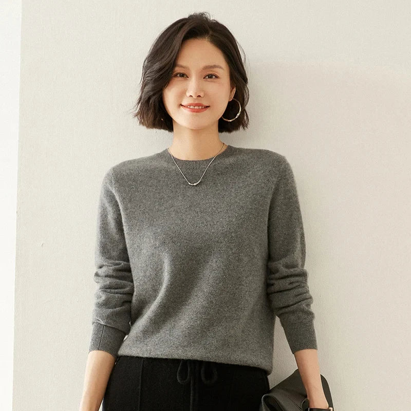 Maglione da donna in maglia morbida a girocollo e maniche lunghe