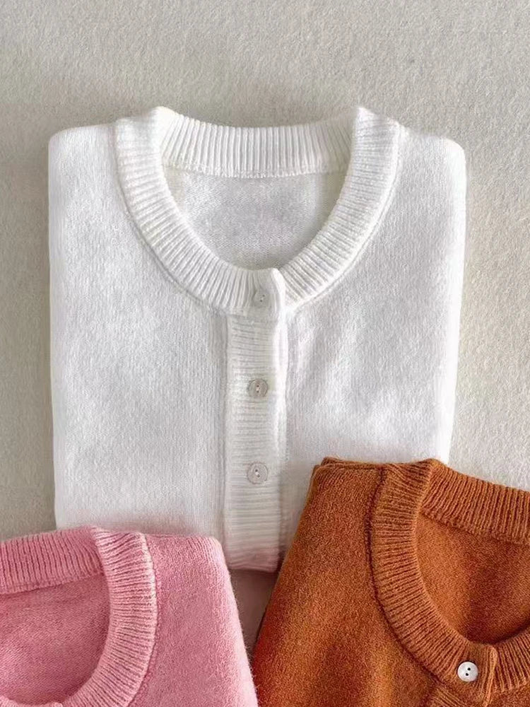 Soft women's crew-neck buttoned cardigan - Several colors available