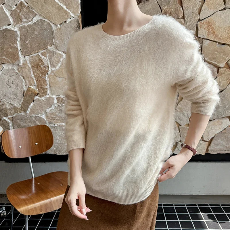 Kuscheliger Damenpullover mit Rundhalsausschnitt und langen Ärmeln aus weichem, flauschigem Material