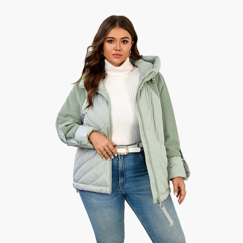 Casualowa pikowana kurtka damska plus size z kapturem - modny styl miejski