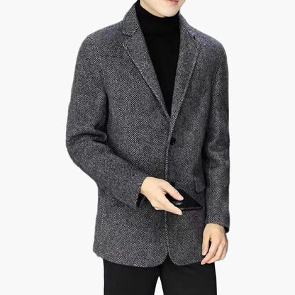 Elegant herrblazer i avslappnad stil för affärer och utekvällar