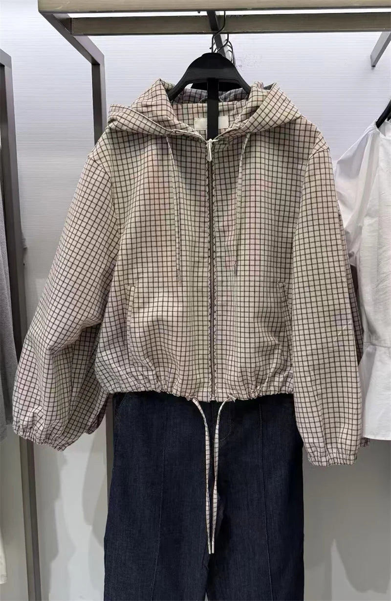 Kort beige och svart rutig jacka med huva för kvinnor